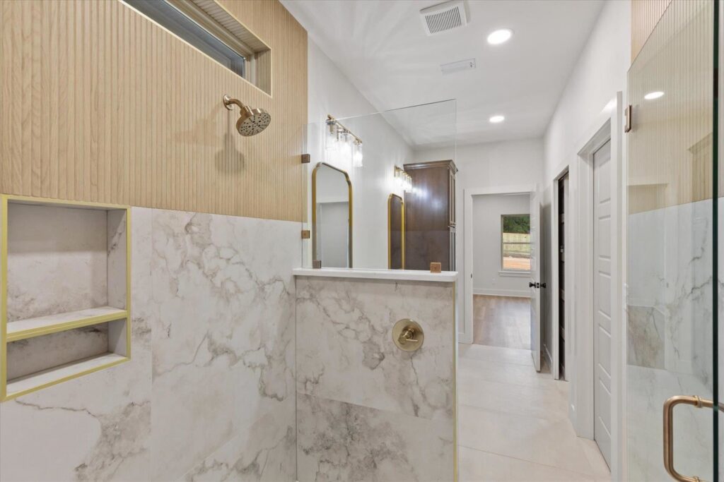 Smart Tips to Choose a Custom Home Builder in Lakeport TX
