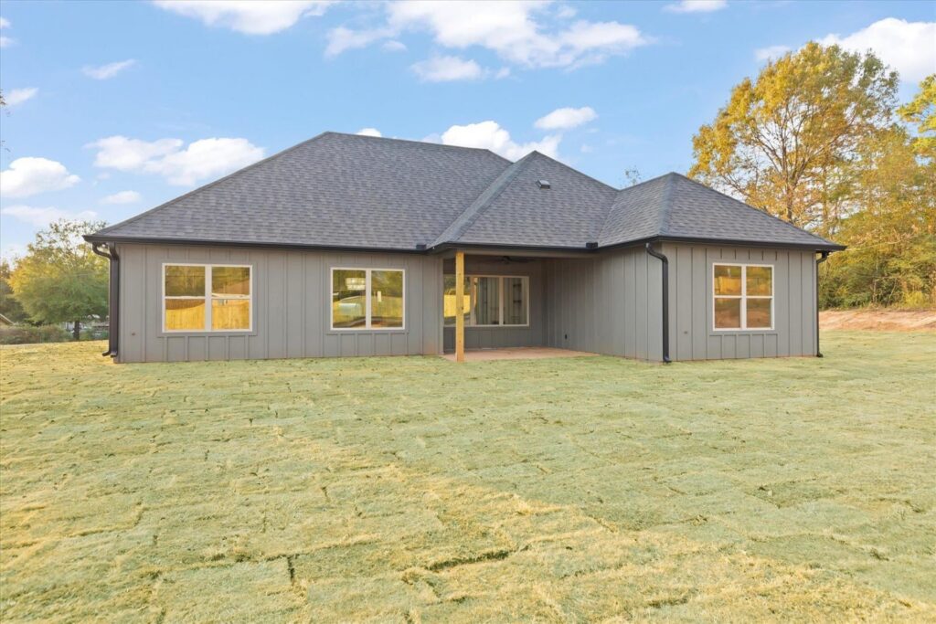 Benefits of Hiring a Custom Home Builder in Easton TX